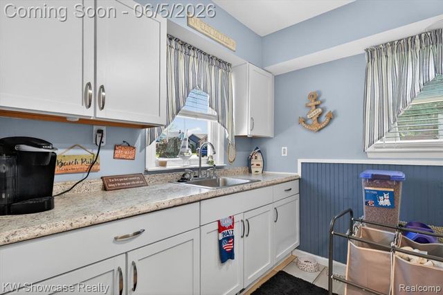 3415 Highland Boulevard, Highland, MI 48356