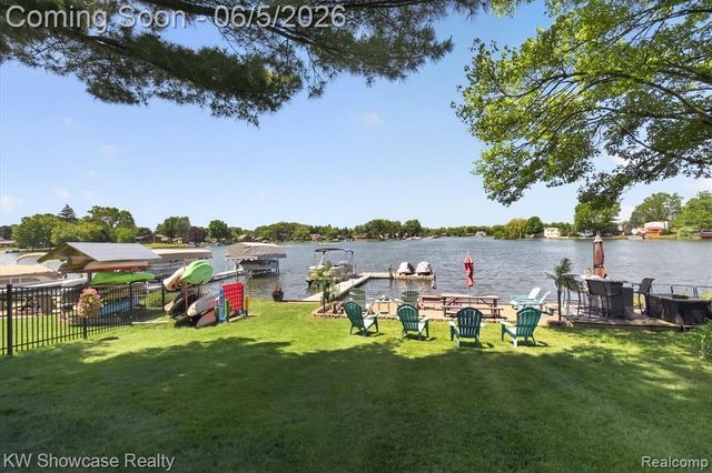 3415 Highland Boulevard, Highland, MI 48356