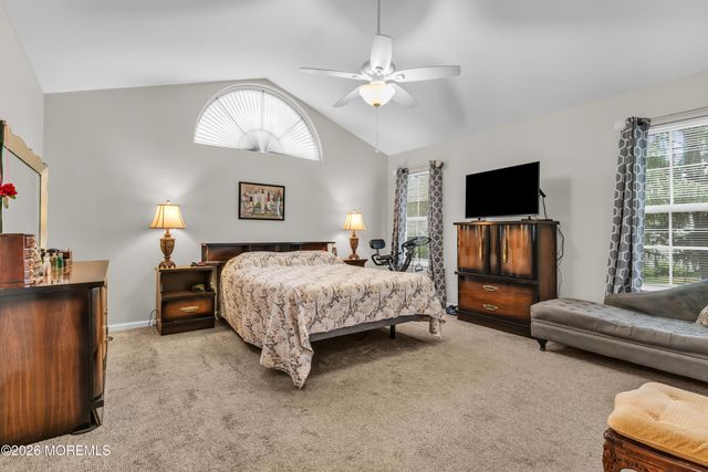 2 Pine Valley Court, Lakewood, NJ 08701