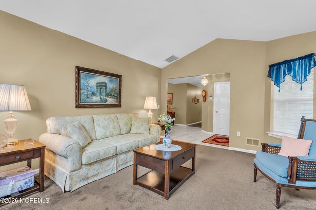 2 Pine Valley Court, Lakewood, NJ 08701