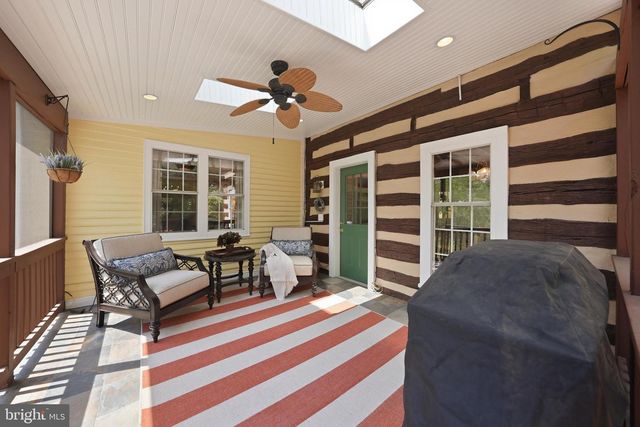 10204 YELLOW PINE DR, Vienna, VA 22182
