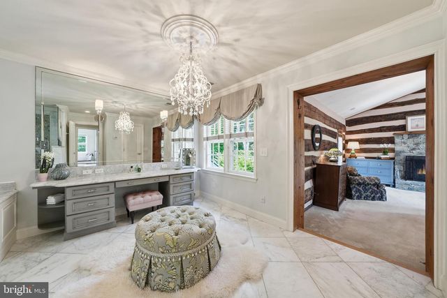 10204 YELLOW PINE DR, Vienna, VA 22182