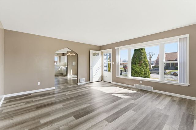 2330 177th Street, Lansing, IL 60438