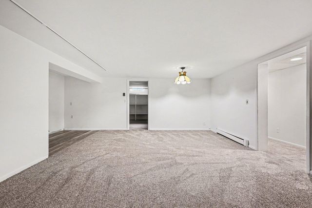 1463 48th Street SE, Kentwood, MI 49508