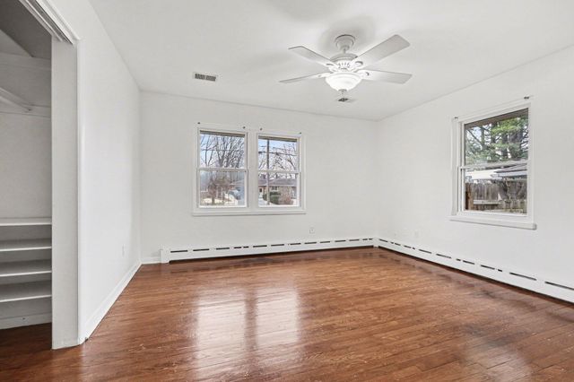 1463 48th Street SE, Kentwood, MI 49508