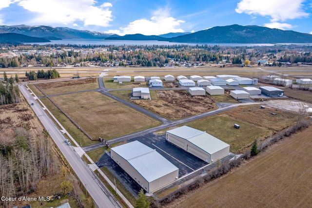 1189 Woodland Dr, Sandpoint, ID 83864