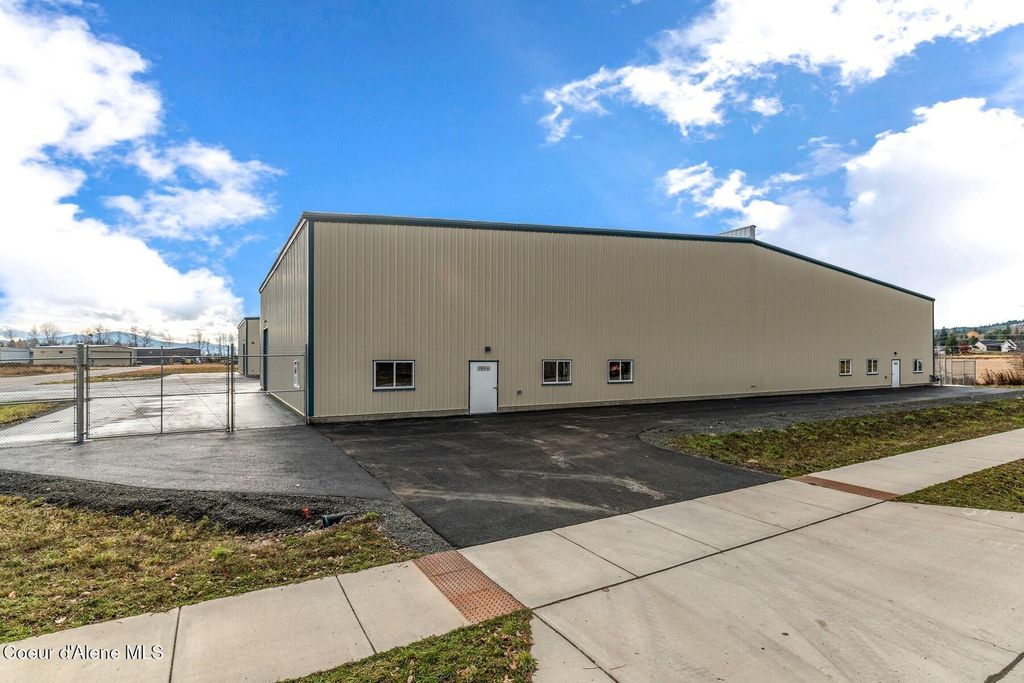 1189 Woodland Dr, Sandpoint, ID 83864 photo 7