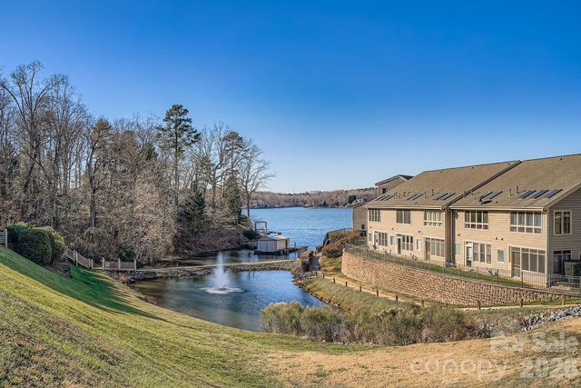 14617 Waterside Drive, Charlotte, NC 28278