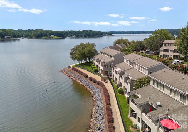 14617 Waterside Drive, Charlotte, NC 28278