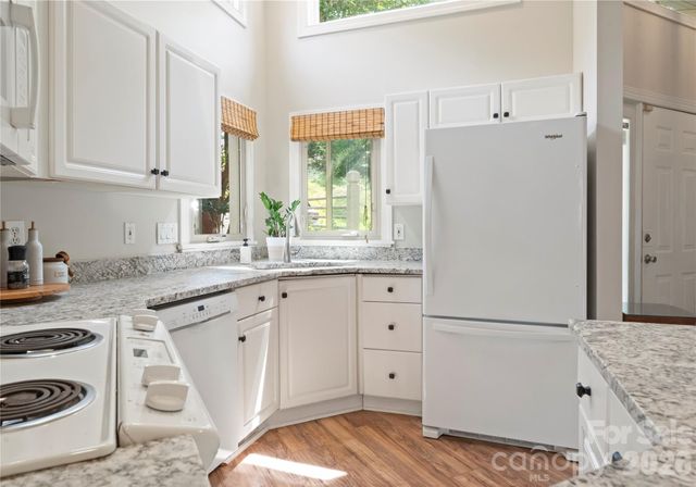 14617 Waterside Drive, Charlotte, NC 28278