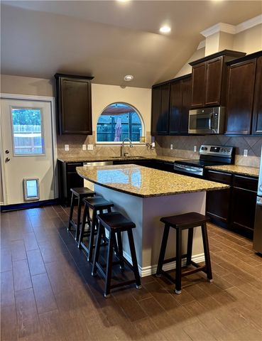 2220 Mangrove Dr, Portland, TX 78374