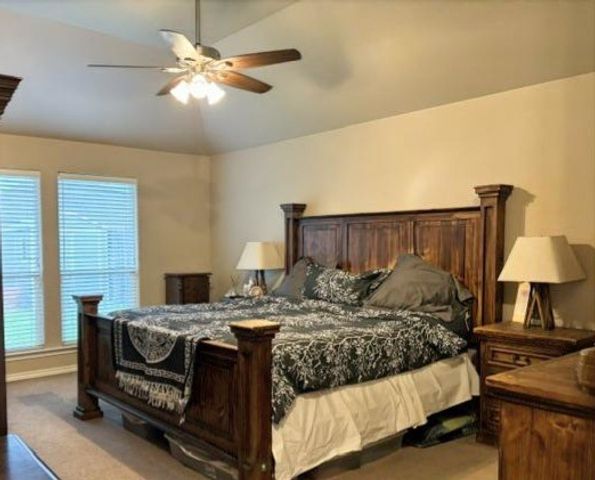 2220 Mangrove Dr, Portland, TX 78374