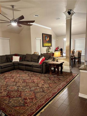 2220 Mangrove Dr, Portland, TX 78374