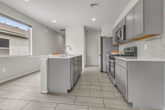 4850 Grizzly Peak Road NE, Rio Rancho, NM 87144