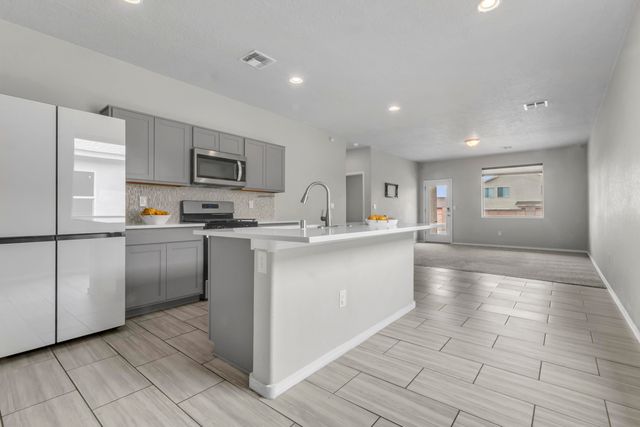 4850 Grizzly Peak Road NE, Rio Rancho, NM 87144