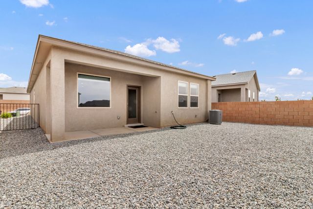 4850 Grizzly Peak Road NE, Rio Rancho, NM 87144