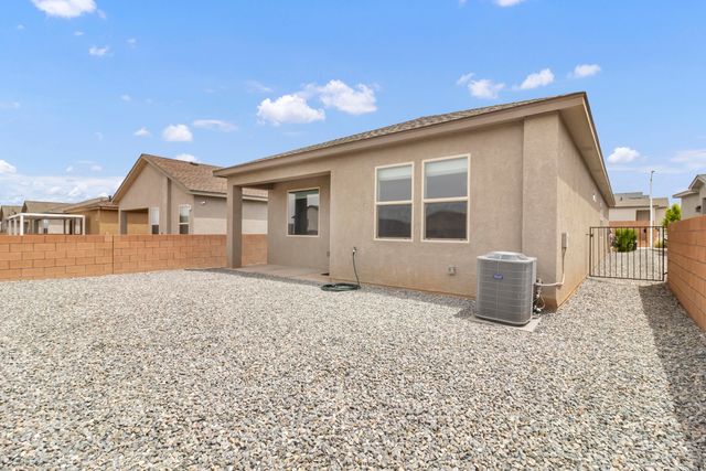 4850 Grizzly Peak Road NE, Rio Rancho, NM 87144