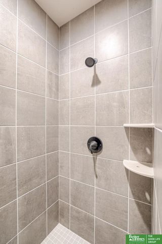 10110 Laramie Street, Papillion, NE 68046