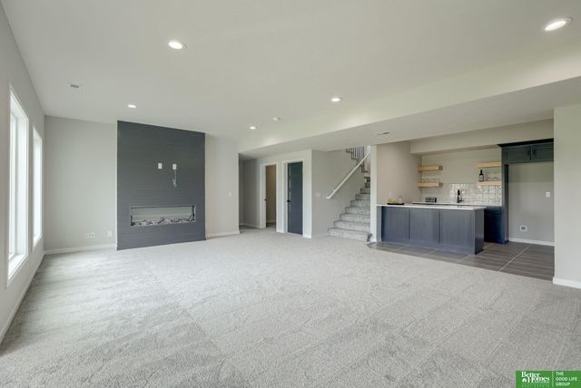 10110 Laramie Street, Papillion, NE 68046