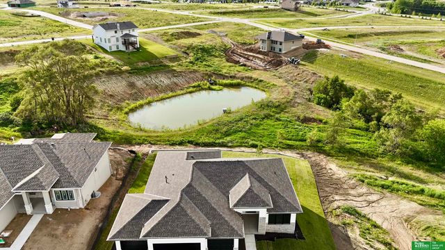 10110 Laramie Street, Papillion, NE 68046