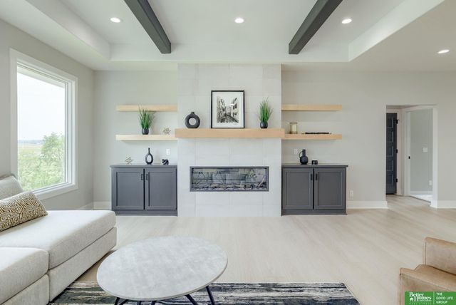 10110 Laramie Street, Papillion, NE 68046