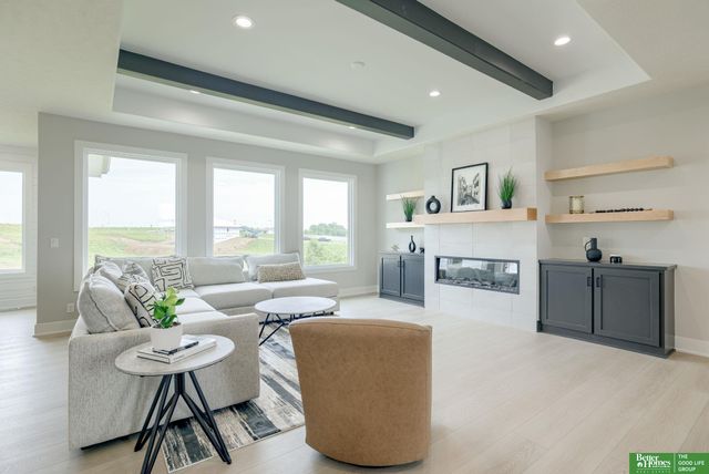 10110 Laramie Street, Papillion, NE 68046