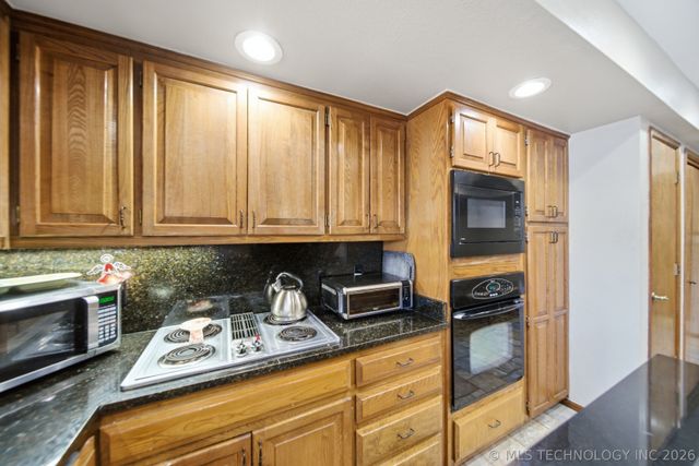 2840 E 84th Street 20, Tulsa, OK 74137