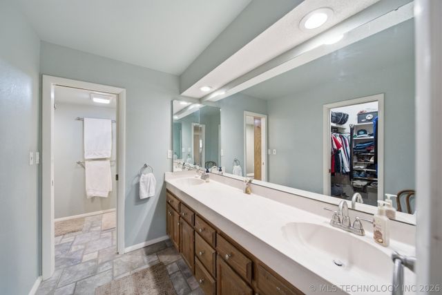 2840 E 84th Street 20, Tulsa, OK 74137