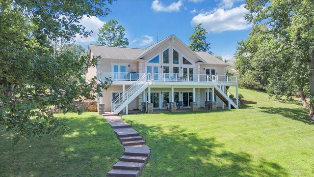451 Sourwood DR, Hardy, VA 24101