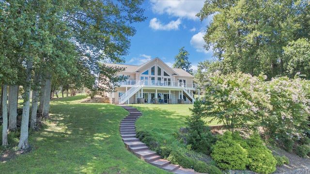 451 Sourwood DR, Hardy, VA 24101