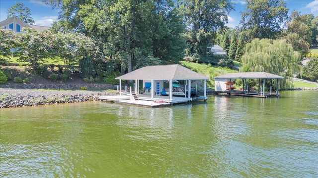 451 Sourwood DR, Hardy, VA 24101