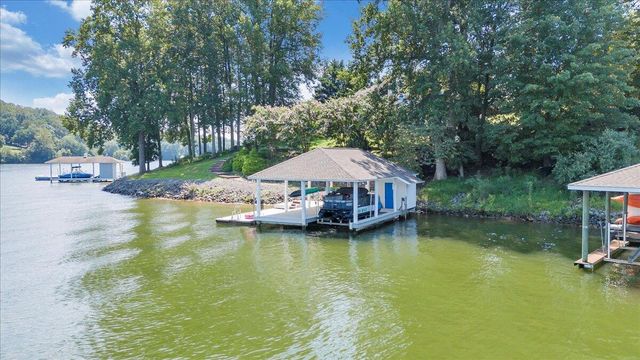 451 Sourwood DR, Hardy, VA 24101