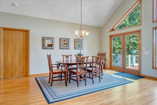 451 Sourwood DR, Hardy, VA 24101