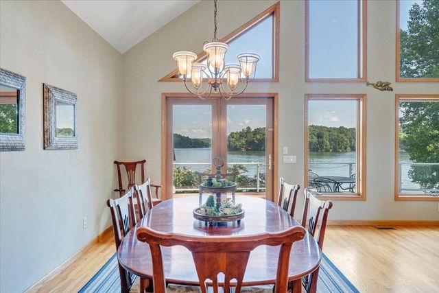 451 Sourwood DR, Hardy, VA 24101