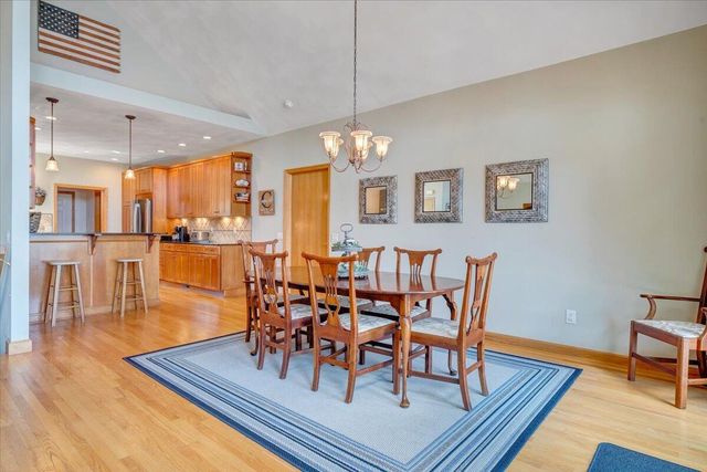 451 Sourwood DR, Hardy, VA 24101