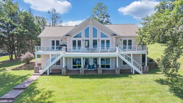 451 Sourwood DR, Hardy, VA 24101