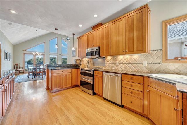 451 Sourwood DR, Hardy, VA 24101