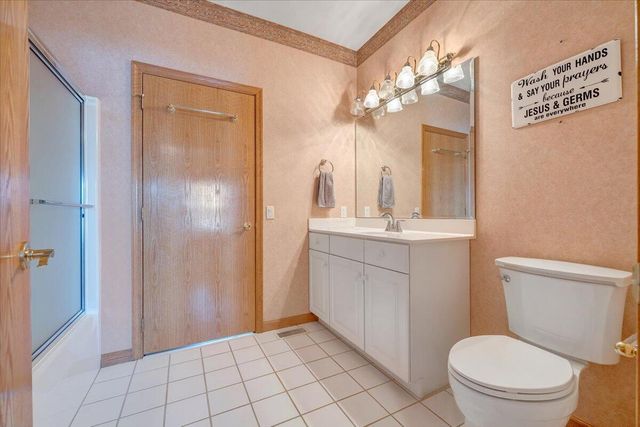 451 Sourwood DR, Hardy, VA 24101