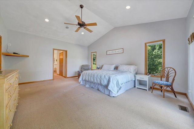 451 Sourwood DR, Hardy, VA 24101