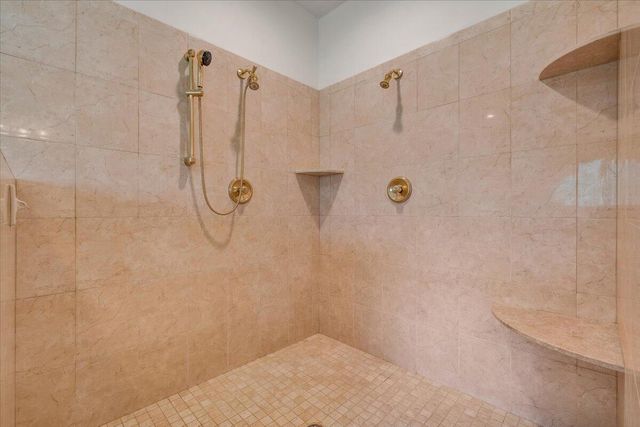 451 Sourwood DR, Hardy, VA 24101