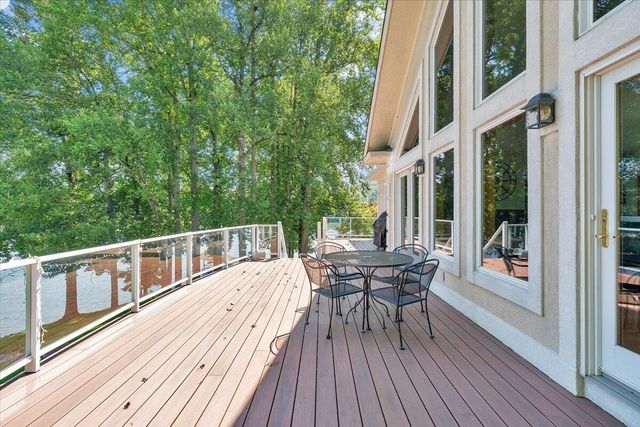 451 Sourwood DR, Hardy, VA 24101