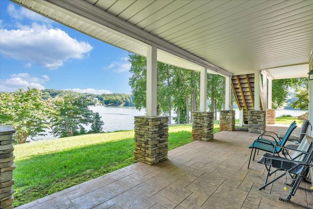 451 Sourwood DR, Hardy, VA 24101