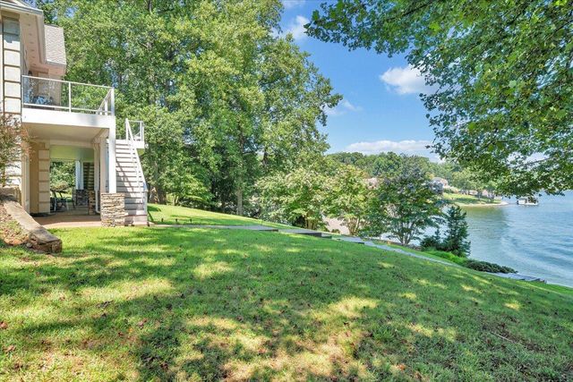 451 Sourwood DR, Hardy, VA 24101