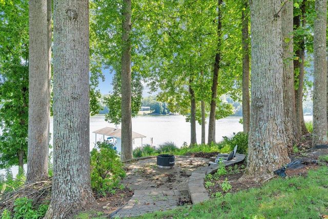 451 Sourwood DR, Hardy, VA 24101