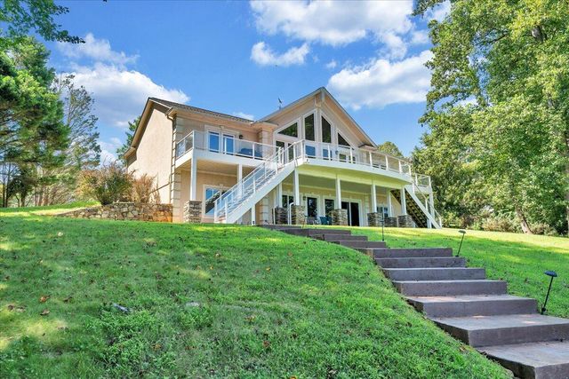 451 Sourwood DR, Hardy, VA 24101
