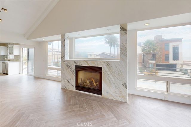 860 Mandalay Beach Road, Oxnard, CA 93035