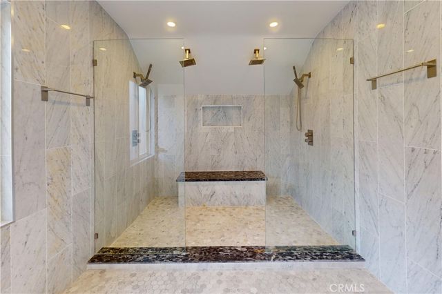 860 Mandalay Beach Road, Oxnard, CA 93035