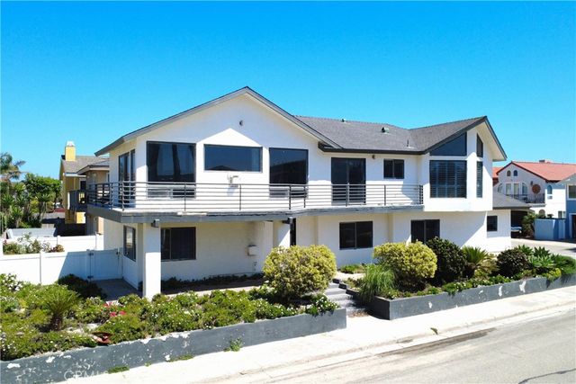 860 Mandalay Beach Road, Oxnard, CA 93035