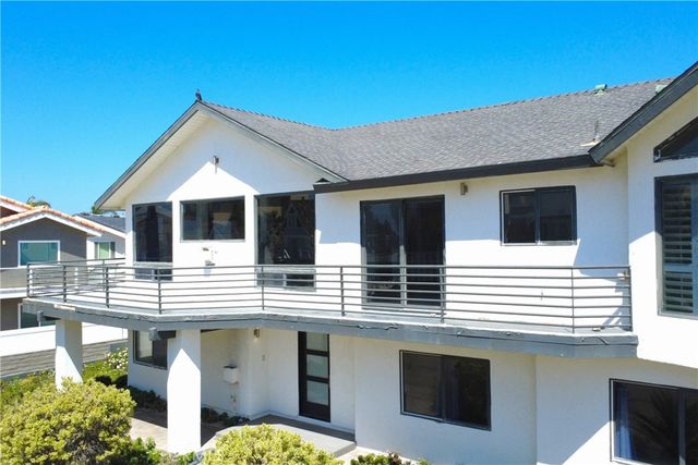 860 Mandalay Beach Road, Oxnard, CA 93035