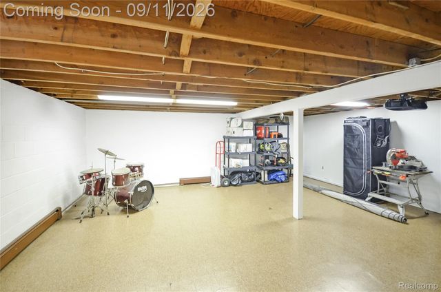 44819 Duffield Avenue, Sterling Heights, MI 48314